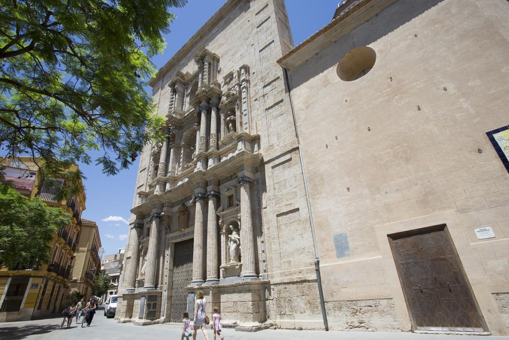 Singularstays Plaza Del Carmen Valencia Exterior photo